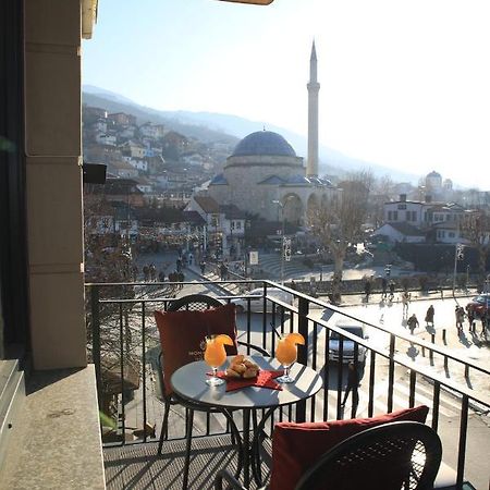 Monarch Hotel Prizren Bagian luar foto